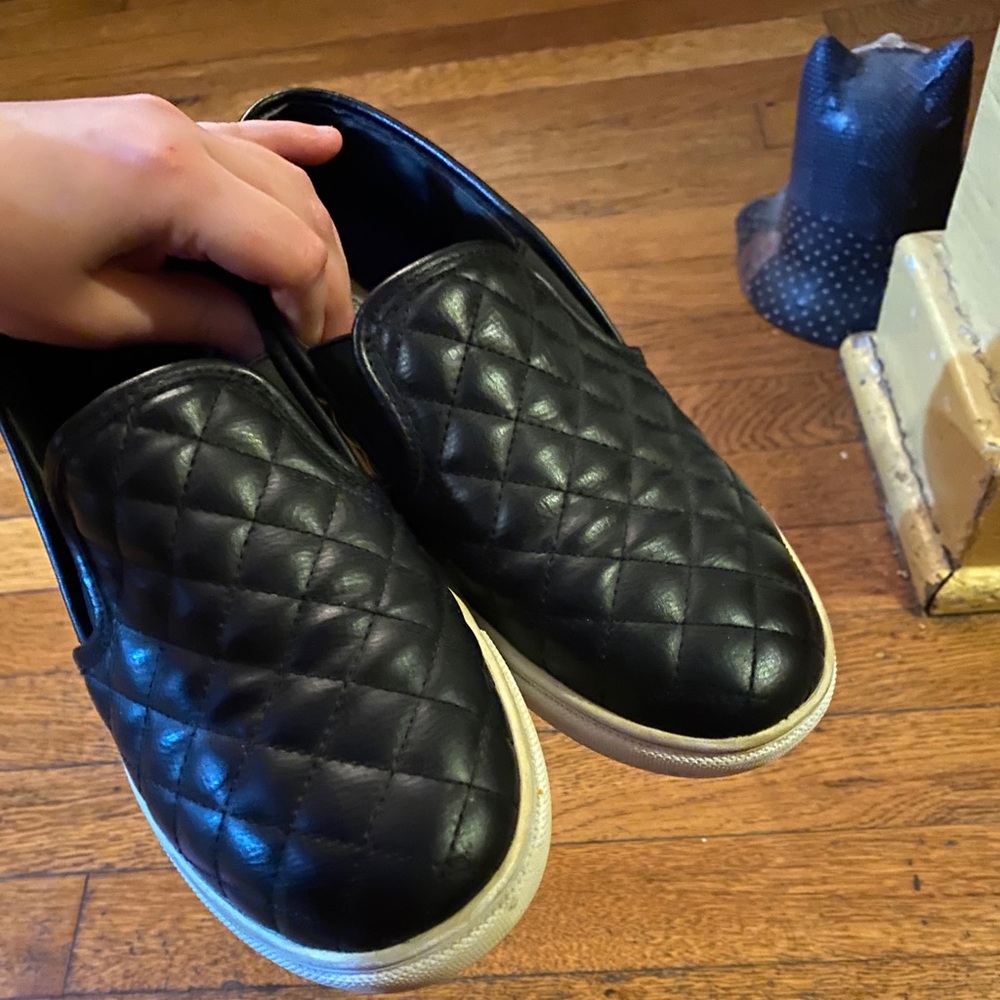 Steve Madden loafers quilted